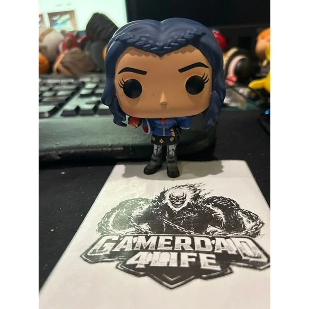 Funko Pop! Disney Descendants Evie # 194 Vinyl Figure Vaulted Loose NO BOX